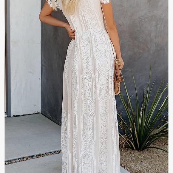 BDCOCO Deep V-Neck Floral Lace Maxi Dress - Picture 2 of 8